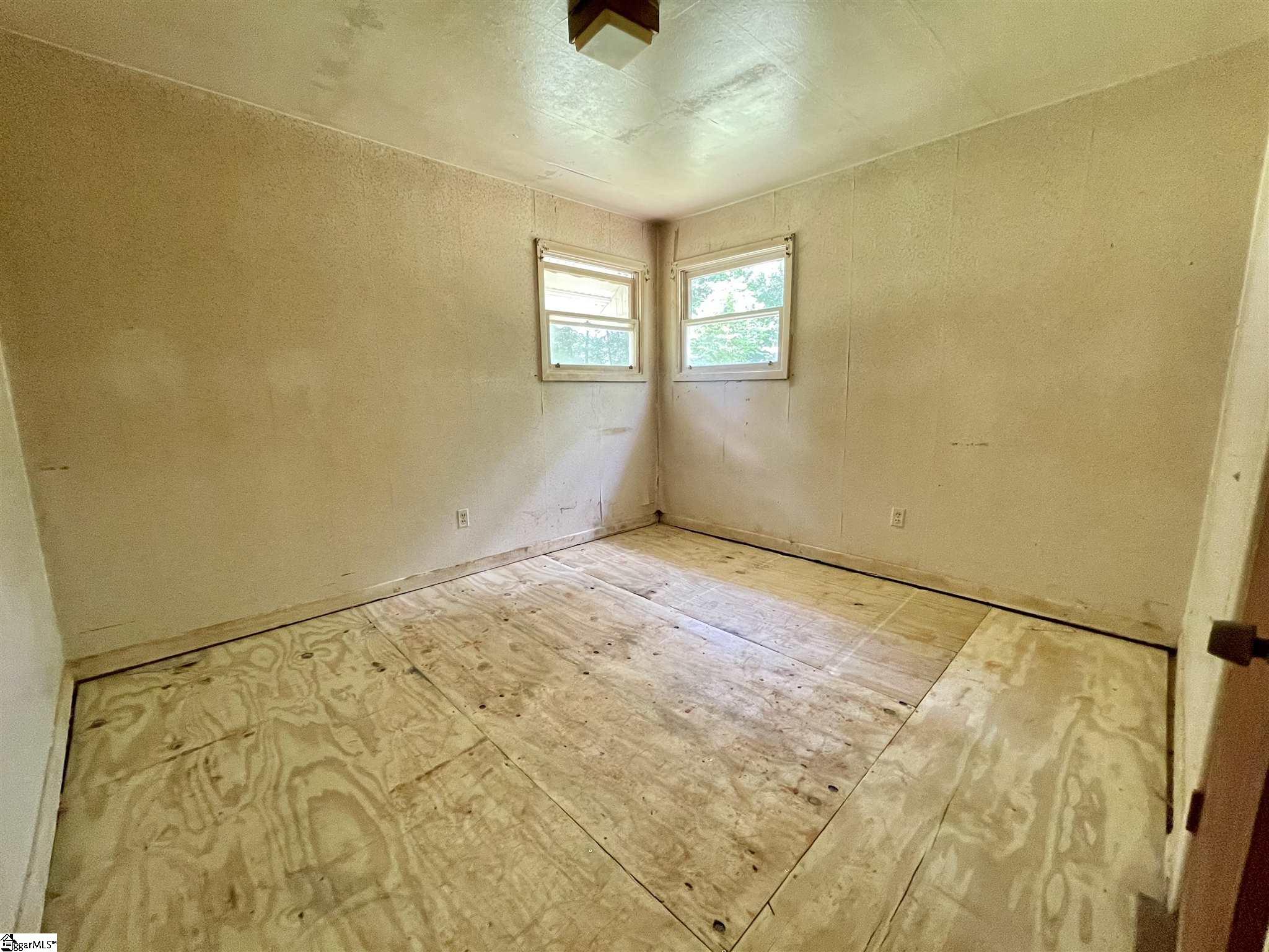 3019 East Georgia Road Simpsonville, SC 29681 - Photo 12 of 14 Gallery Image 12