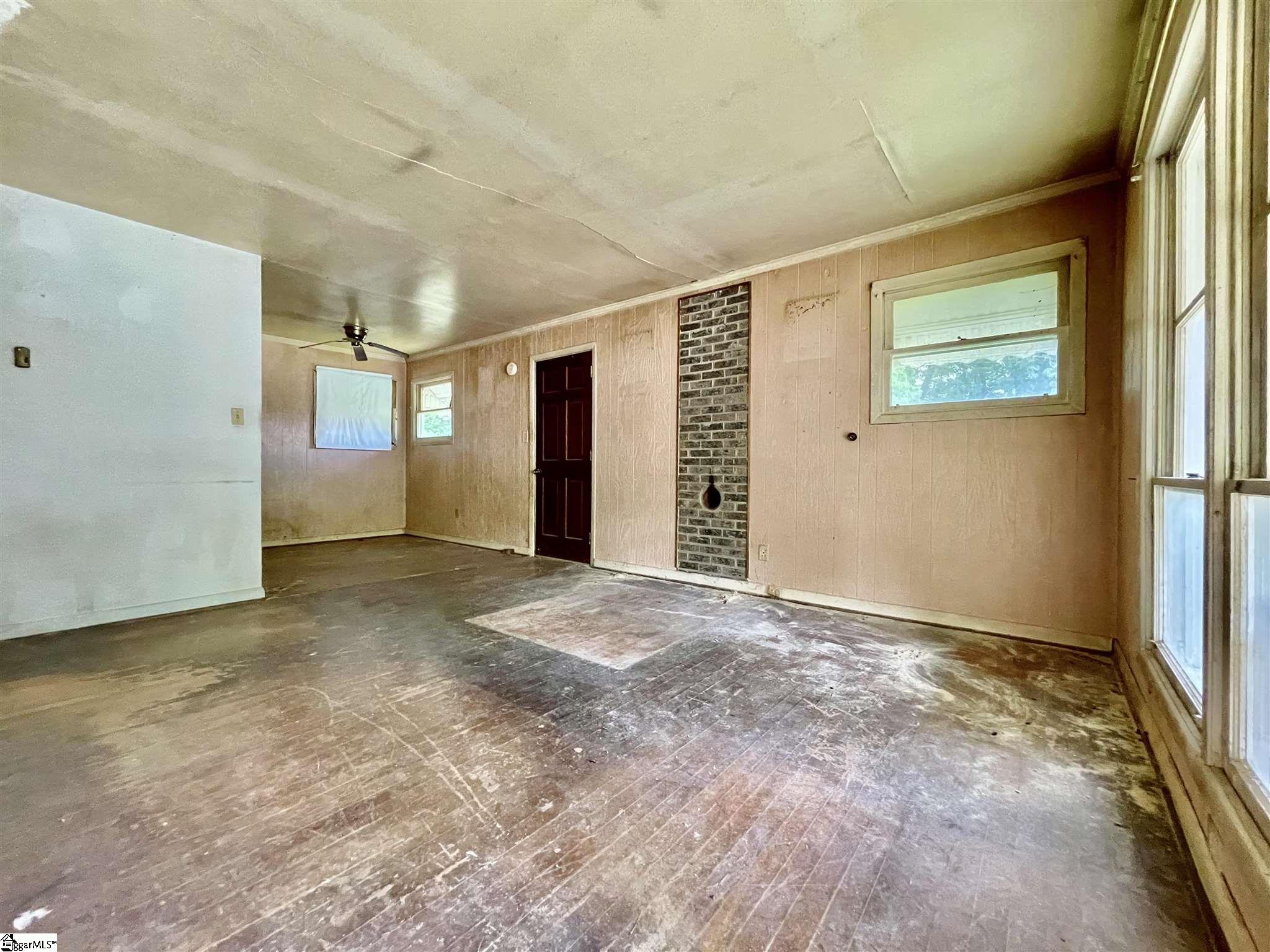 3019 East Georgia Road Simpsonville, SC 29681 - Photo 8 of 14 Gallery Image 8