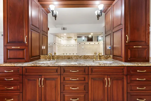 $1,100,000 | 2940 Garfield Avenue, Carmichael, CA 95608