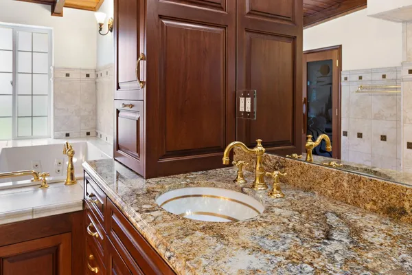 $1,100,000 | 2940 Garfield Avenue, Carmichael, CA 95608