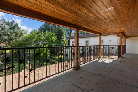 $1,100,000 | 2940 Garfield Avenue, Carmichael, CA 95608