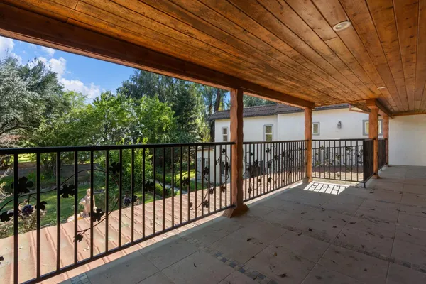 $1,100,000 | 2940 Garfield Avenue, Carmichael, CA 95608