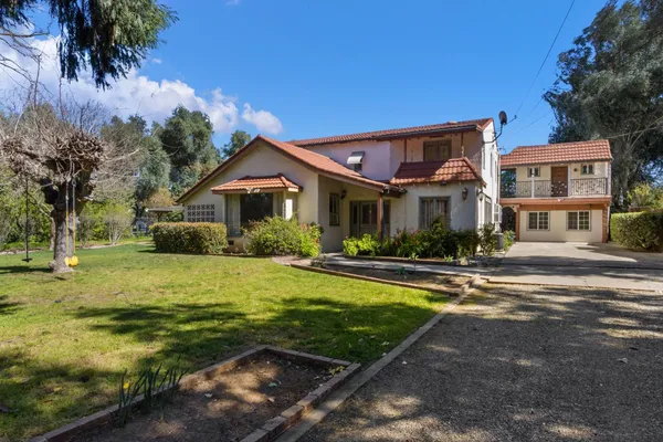 $1,100,000 | 2940 Garfield Avenue, Carmichael, CA 95608
