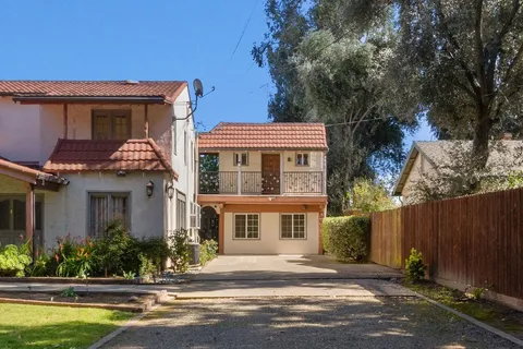 $1,100,000 | 2940 Garfield Avenue, Carmichael, CA 95608