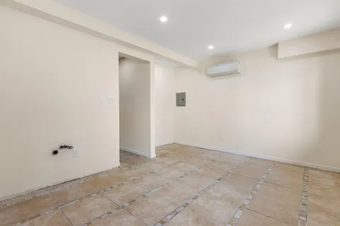 $1,100,000 | 2940 Garfield Avenue, Carmichael, CA 95608