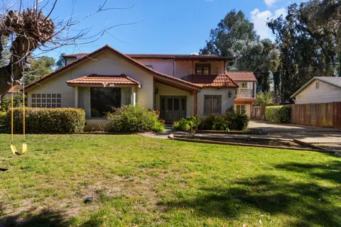 $1,100,000 | 2940 Garfield Avenue, Carmichael, CA 95608