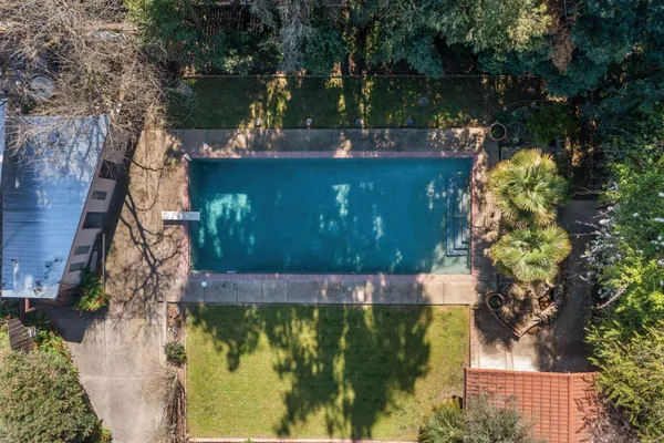 $1,100,000 | 2940 Garfield Avenue, Carmichael, CA 95608