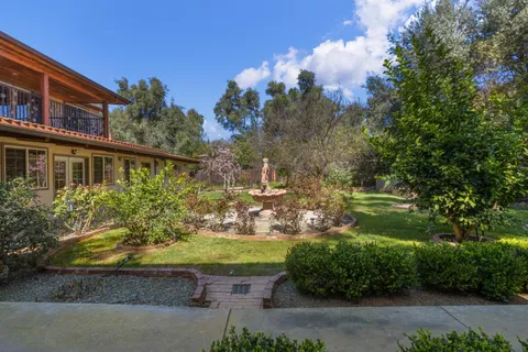 $1,100,000 | 2940 Garfield Avenue, Carmichael, CA 95608