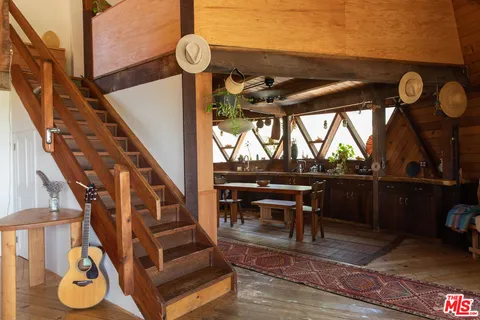 $2,499,000 | 20269 Croydon Lane, Topanga, CA 90290
