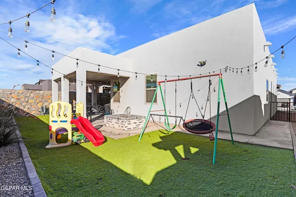 a view of outdoor space