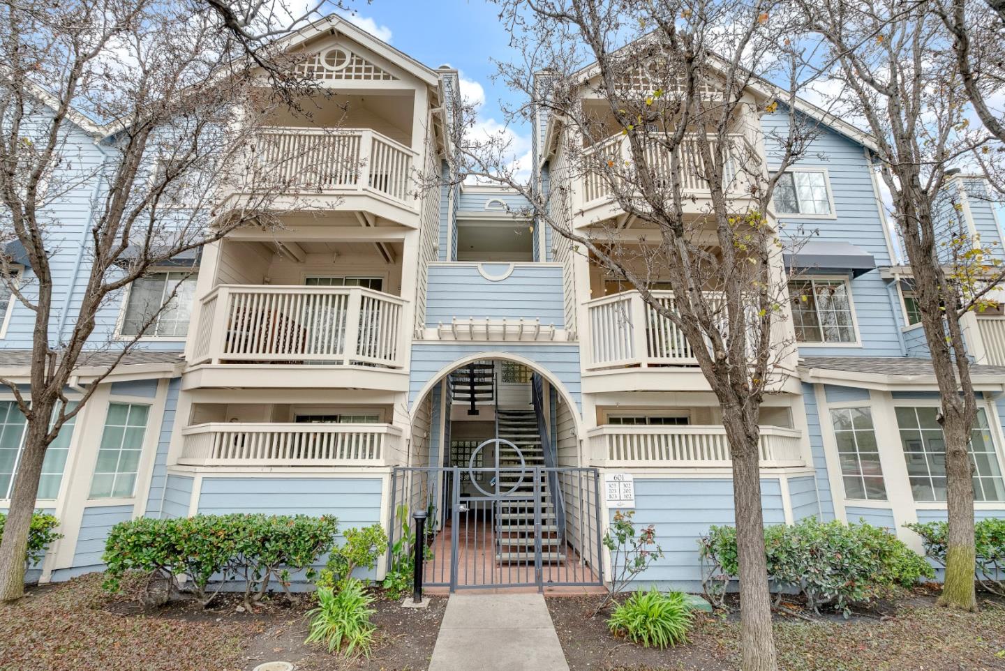 601 Arcadia Terrace, Unit 202 Sunnyvale, CA 94085 - Photo 1 of 29