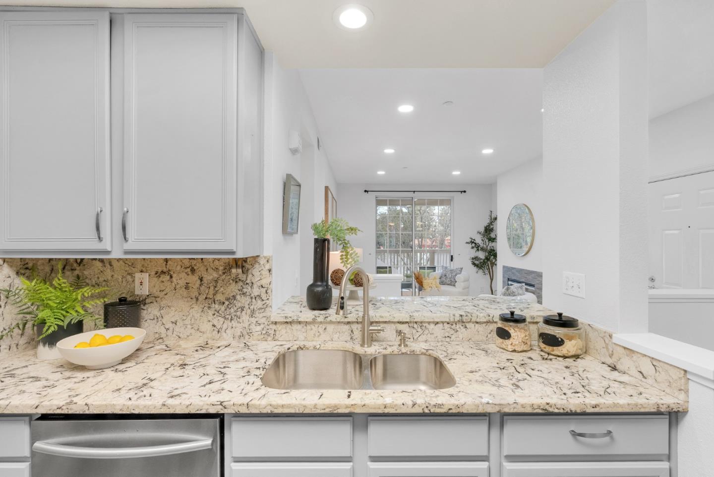 601 Arcadia Terrace, Unit 202 Sunnyvale, CA 94085 - Photo 11 of 29