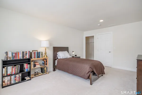 $624,900 | 23 Woods Lane, Unit 23, Newtown, CT 06470