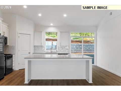 3455 Deerfern Road Eugene, OR 97403 - Photo 9 of 21 Gallery Image 9