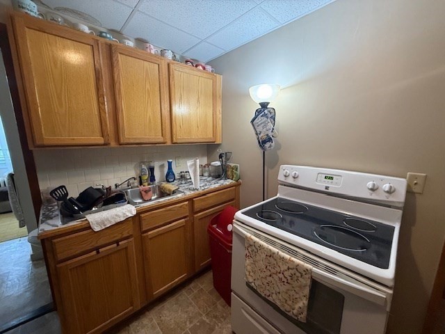 513-515 Whipple Street Fall River, MA 02724 - Photo 21 of 41 a kitchen with a stove and a sink