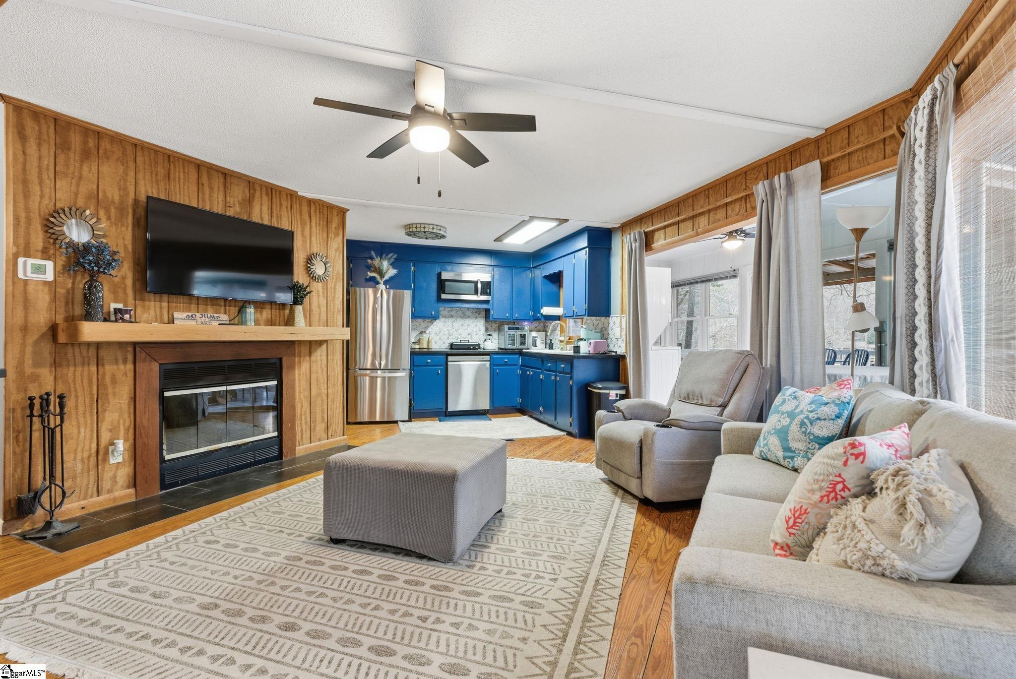 215 Nature Lane Mountain Rest, SC 29664 - Photo 2 of 25