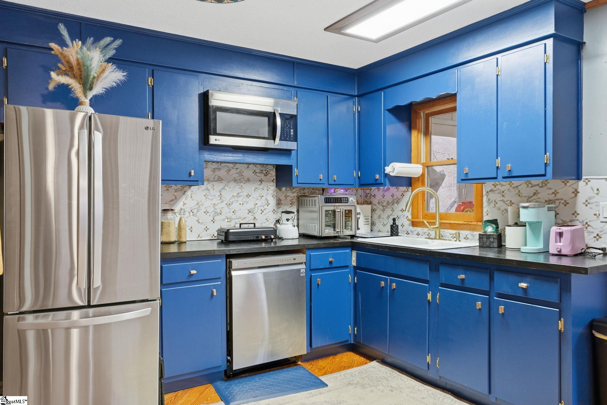 215 Nature Lane Mountain Rest, SC 29664 - Photo 7 of 25