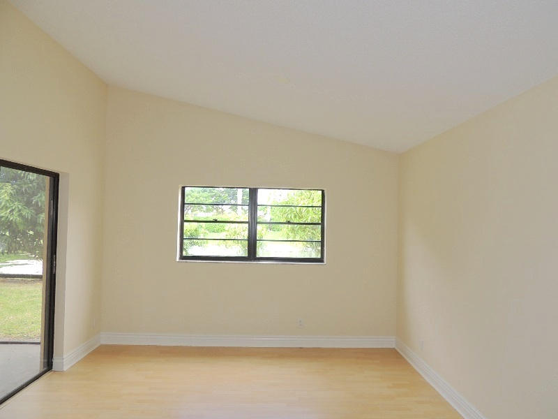 11849 Woodtones Lane Boca Raton, FL 33428 - Photo 5 of 16 Family Room Area