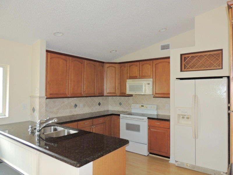 11849 Woodtones Lane Boca Raton, FL 33428 - Photo 7 of 16 Kitchen