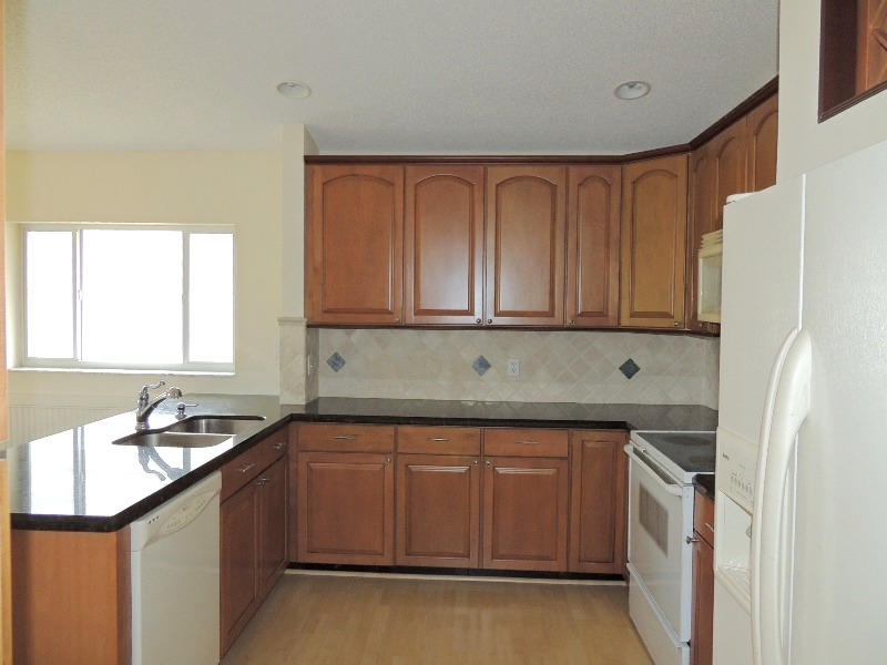 11849 Woodtones Lane Boca Raton, FL 33428 - Photo 8 of 16 Kitchen