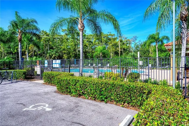 $2,900 | 2408 Millcreek Lane, Unit 204, Naples, FL 34119