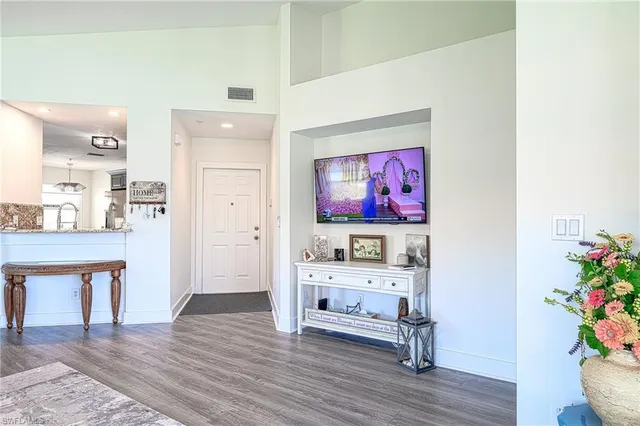 $2,900 | 2408 Millcreek Lane, Unit 204, Naples, FL 34119