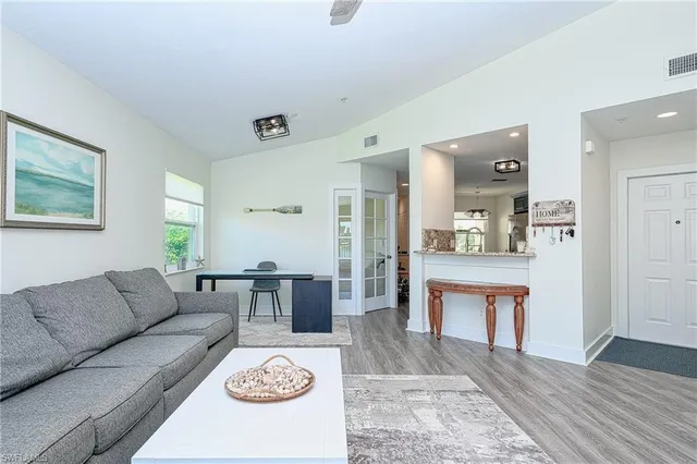 $2,900 | 2408 Millcreek Lane, Unit 204, Naples, FL 34119