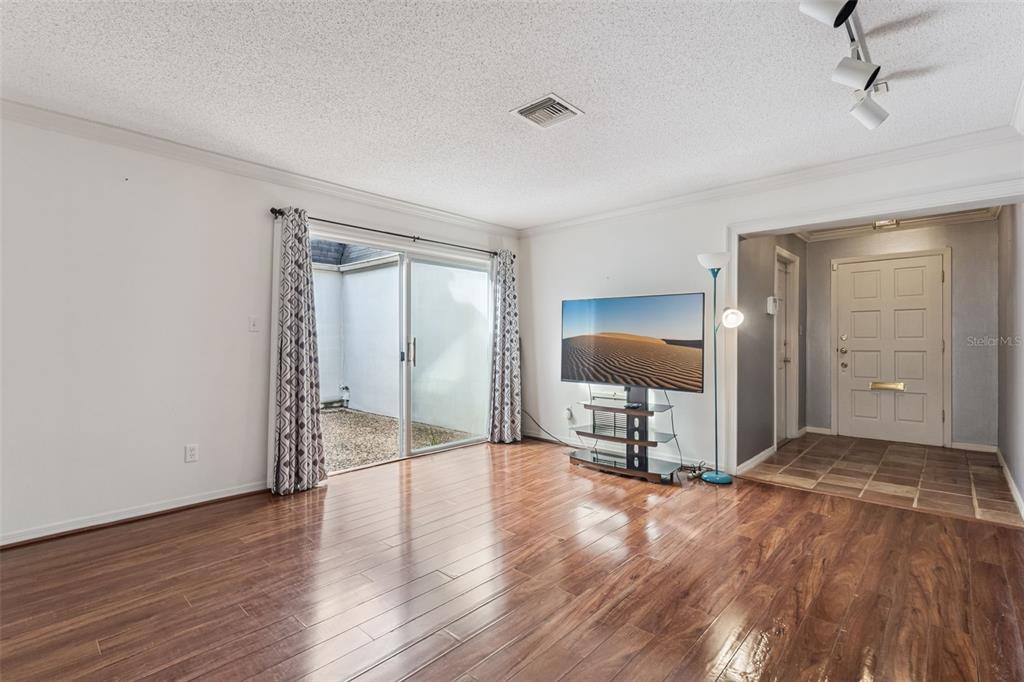 907 Hillary Court, Unit 5 Orlando, FL 32804 - Photo 15 of 32