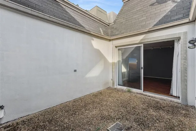 $340,000 | 907 Hillary Court, Unit 5, Orlando, FL 32804