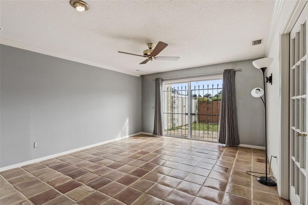 907 Hillary Court, Unit 5 Orlando, FL 32804 - Photo 6 of 32