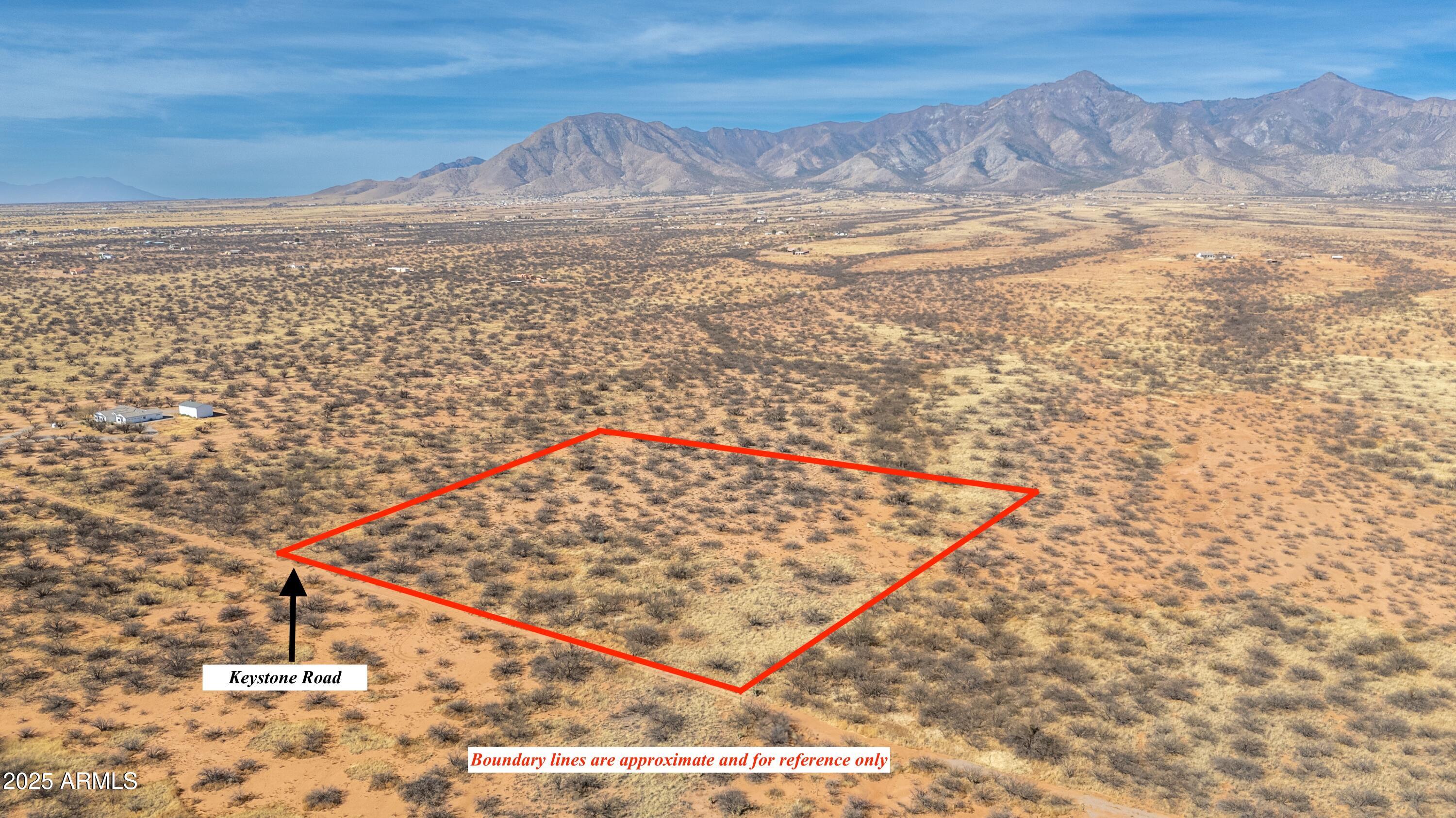 89 South Keystone Road, Unit B Hereford, AZ 85615 - Photo 5 of 5 East-West View