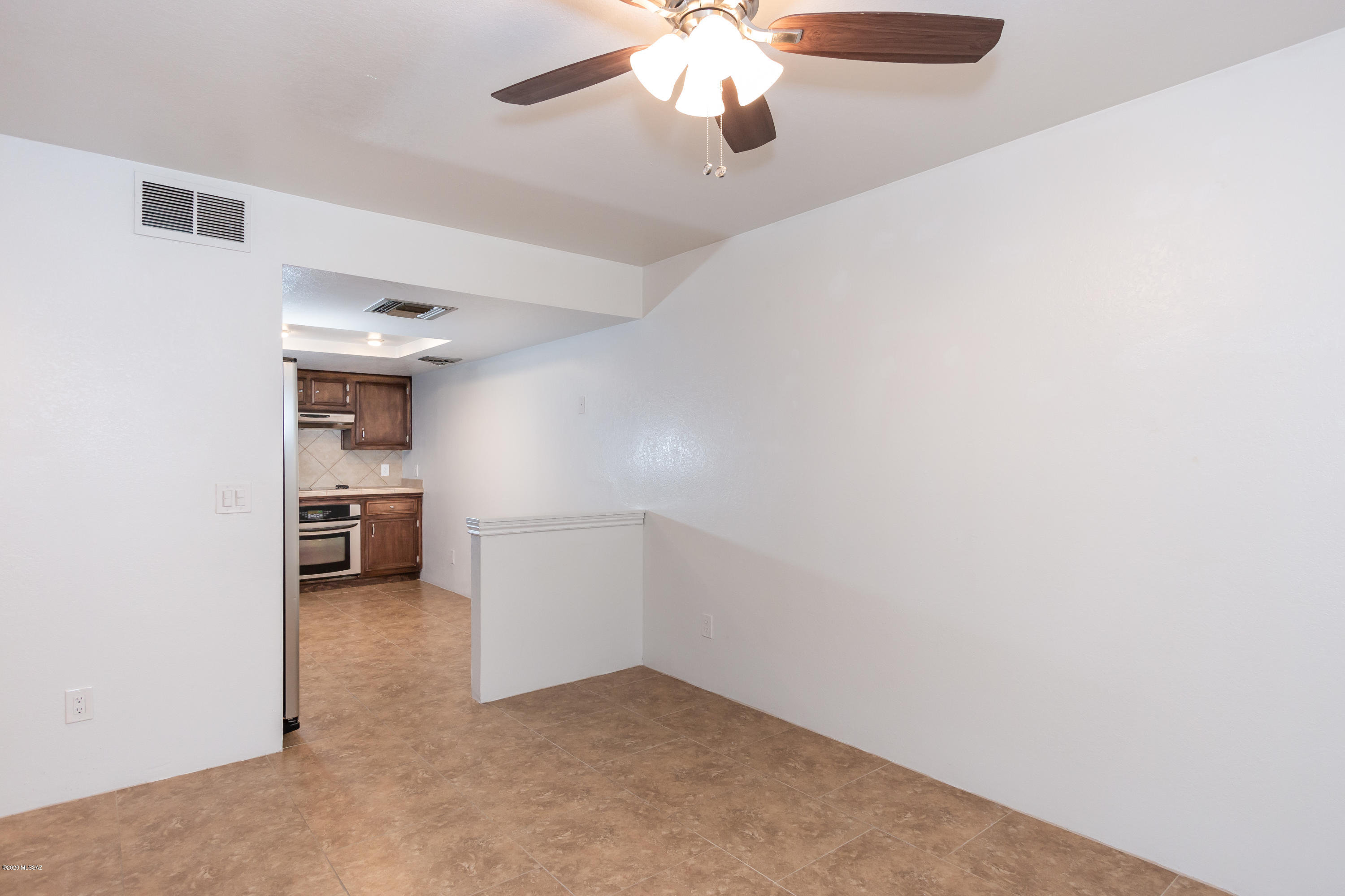 8255 North Oracle Road, Unit 108 Tucson, AZ 85704 - Photo 10 of 30 Gallery Image 10