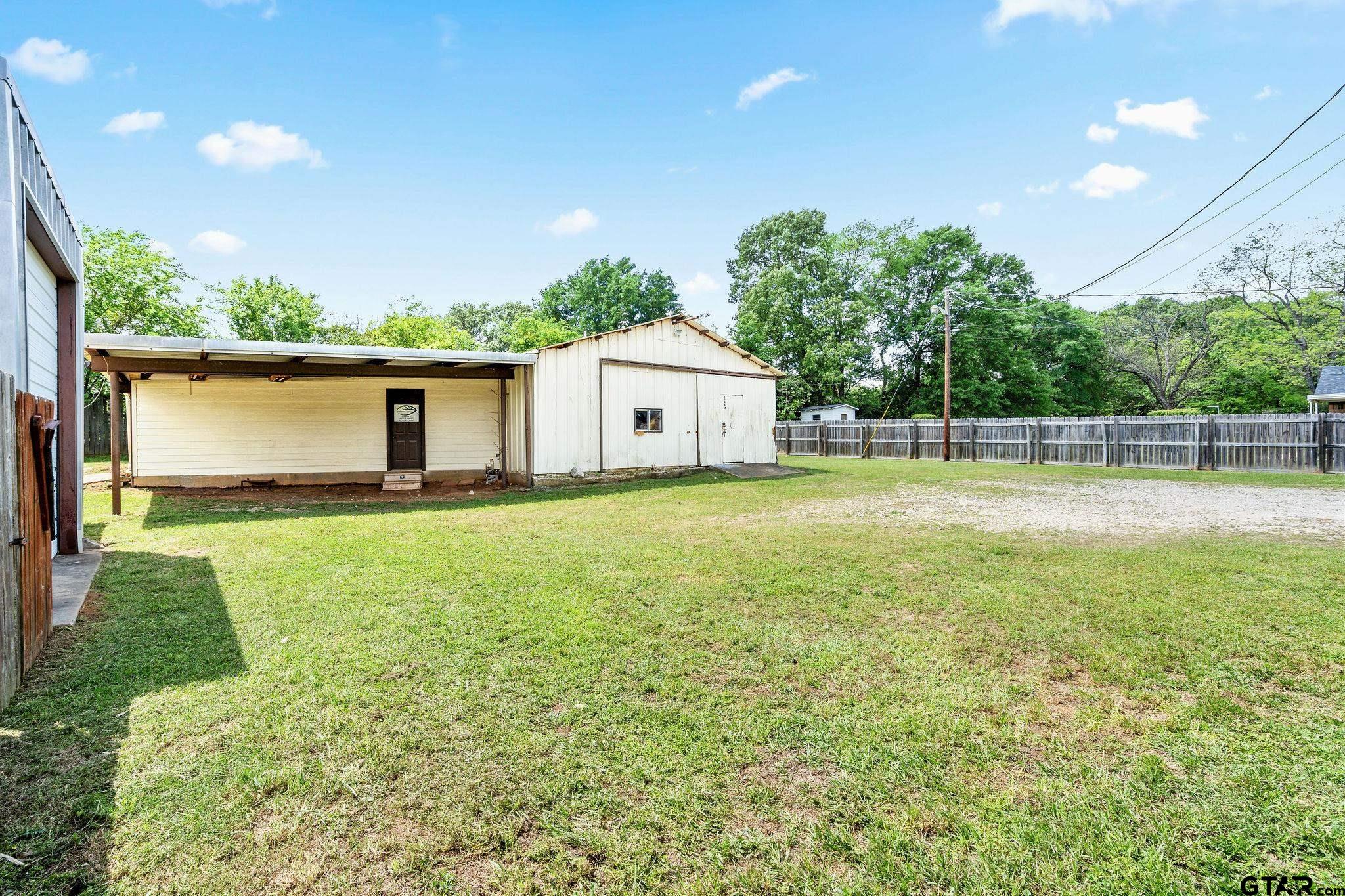 1006 Spring Street Longview, TX 75604 - Photo 21 of 27