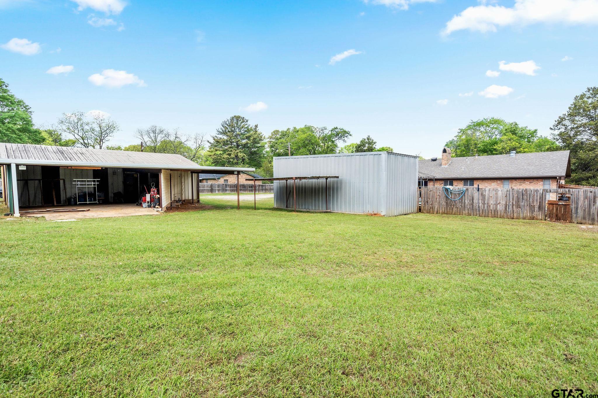 1006 Spring Street Longview, TX 75604 - Photo 23 of 27