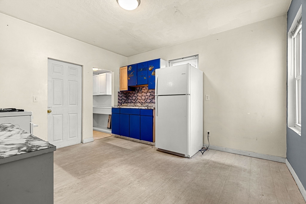 108 Highland Avenue Malden, MA 02148 - Photo 20 of 33