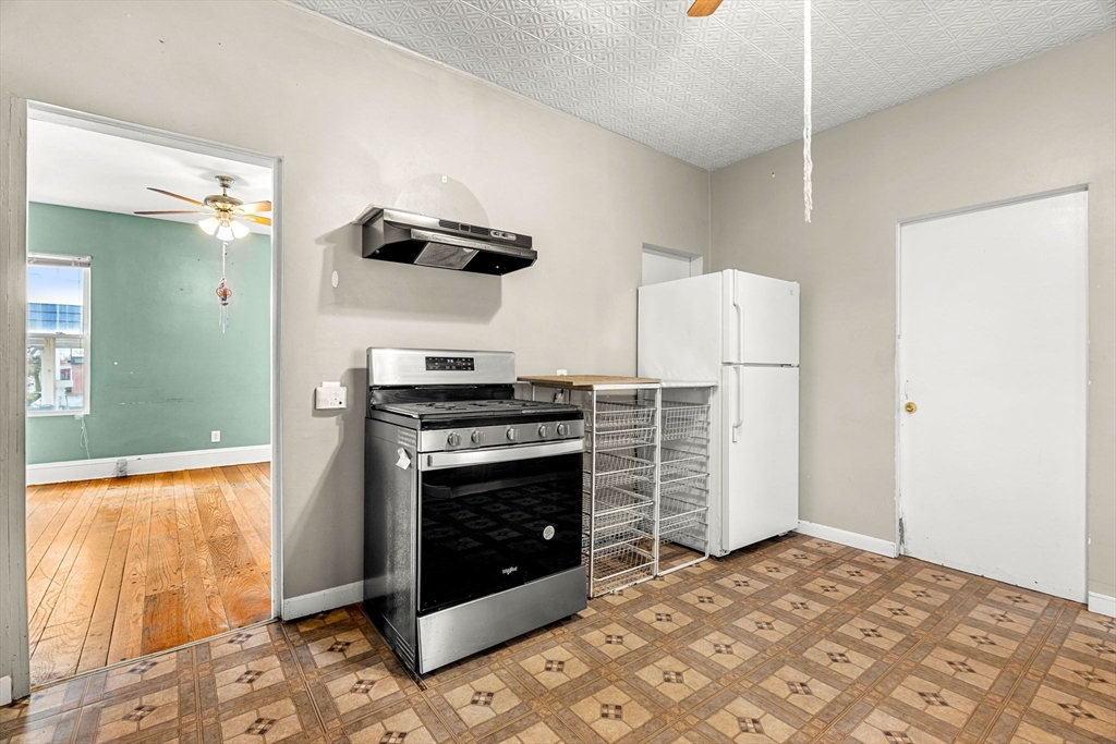 108 Highland Avenue Malden, MA 02148 - Photo 8 of 33