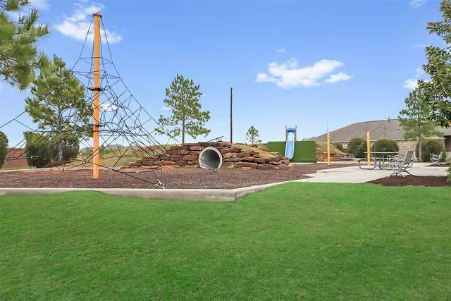 $1,999 | 7710 Squall Lane, Baytown, TX 77523