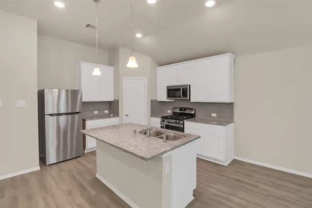 $1,999 | 7710 Squall Lane, Baytown, TX 77523