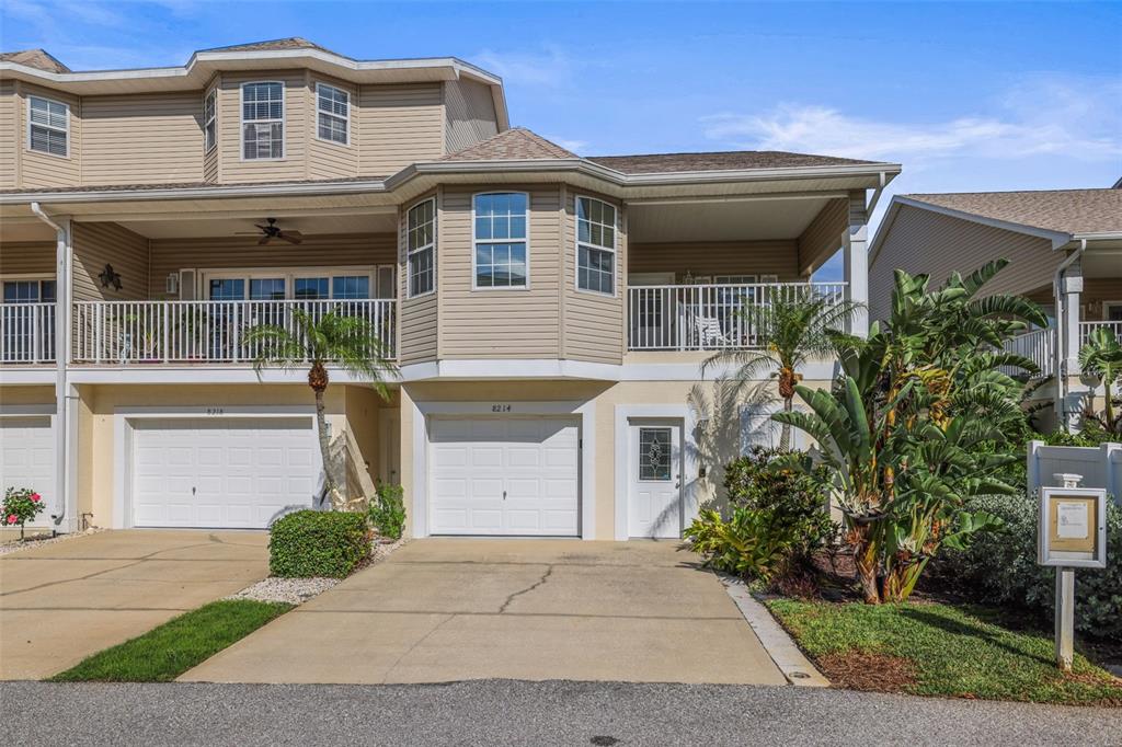 8214 Brent Street Port Richey, FL 34668 - Photo 4 of 66 Gallery Image 4