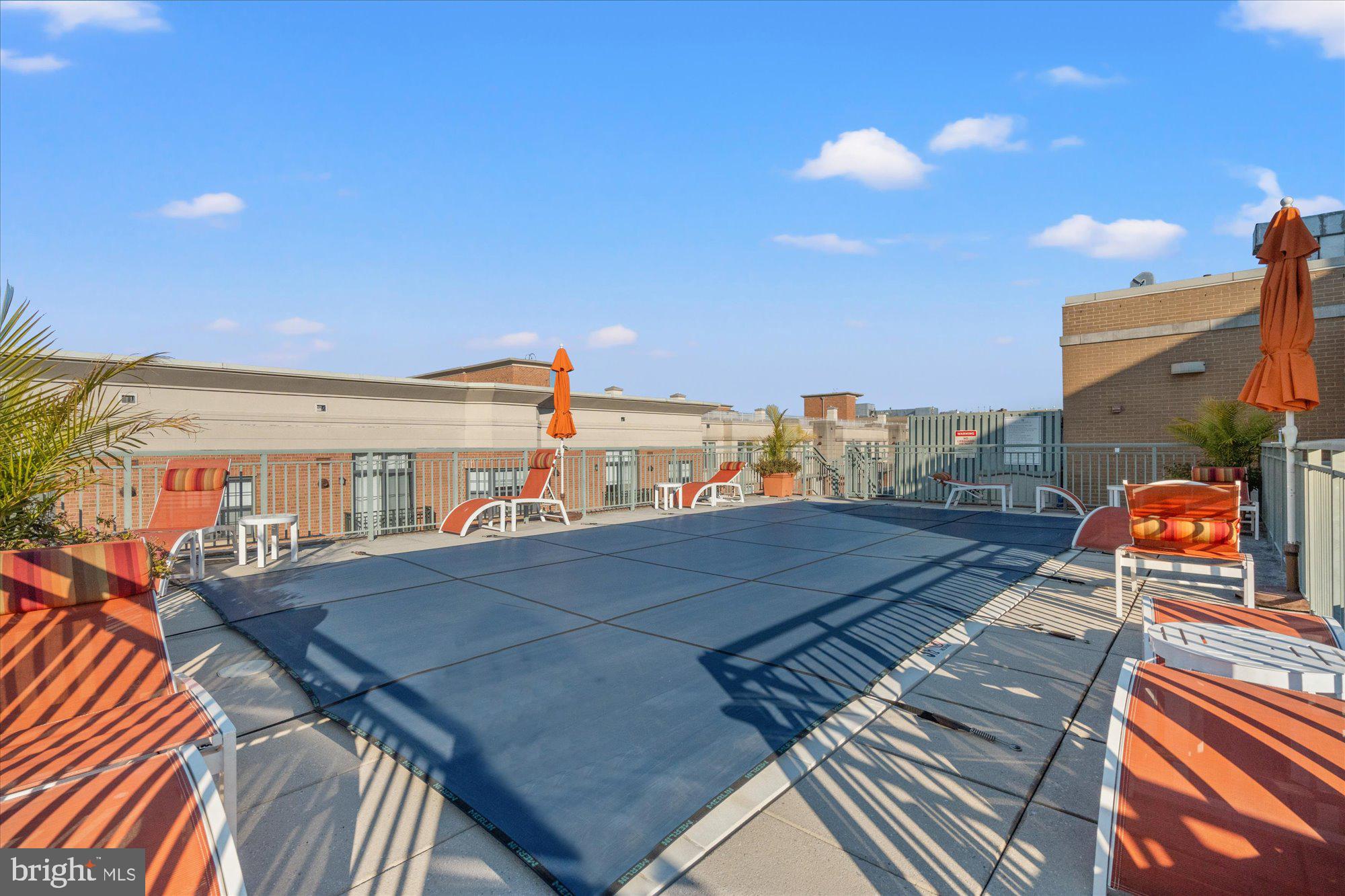 2425 L Street Northwest, Unit 324 Washington, DC 20037 - Photo 31 of 36