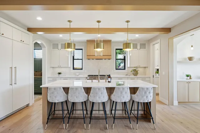 $2,850,000 | 3147 Lafayette Ridge Road, Minnetonka Beach, MN 55391