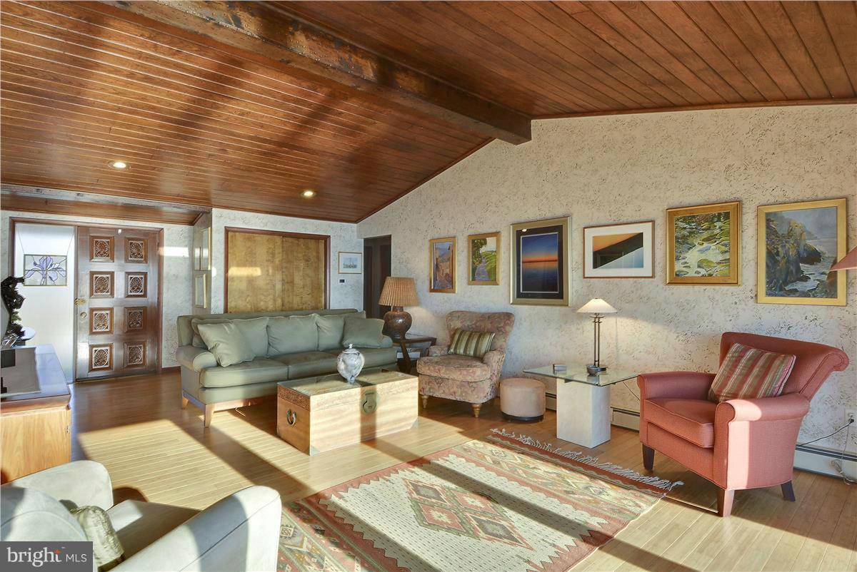 4798 Huntingfield Road Rock Hall, MD 21661 - Photo 6 of 30 Living Room