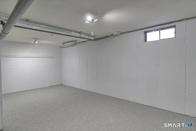 $2,600 | 169 Clark Street, Unit B, Milford, CT 06460