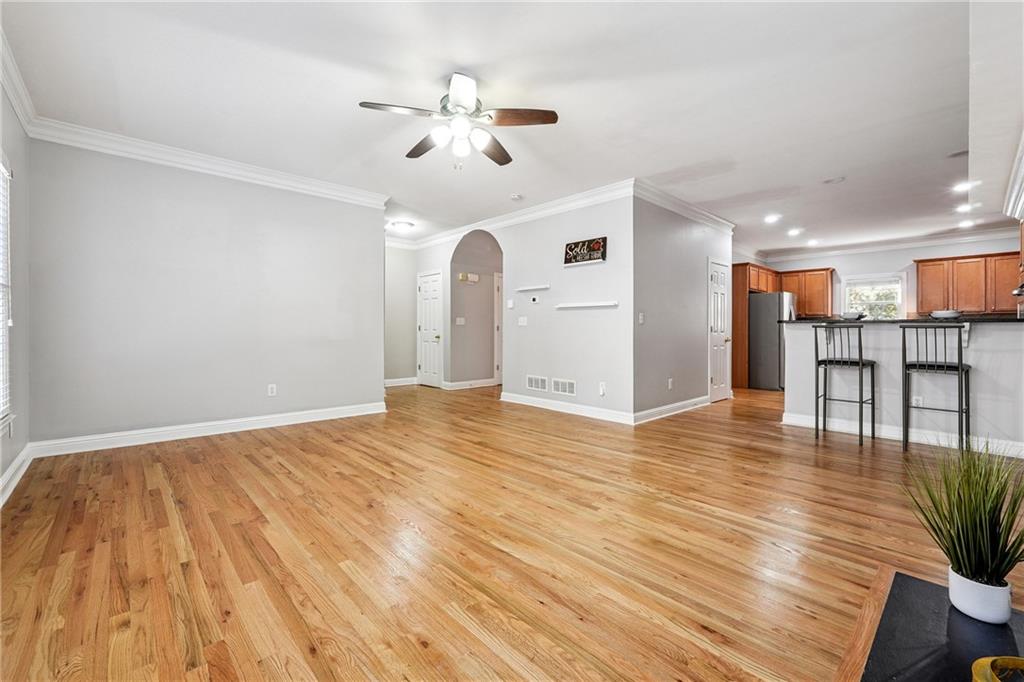 10090 Jones Bridge Road, Unit 8 Alpharetta, GA 30022 - Photo 3 of 25