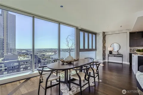 $1,700,000 | 1521 2nd Avenue, Unit 2502, Seattle, WA 98101