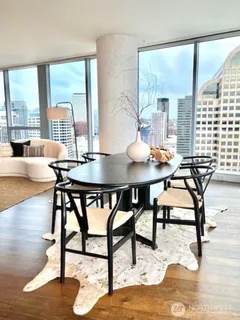 $1,700,000 | 1521 2nd Avenue, Unit 2502, Seattle, WA 98101