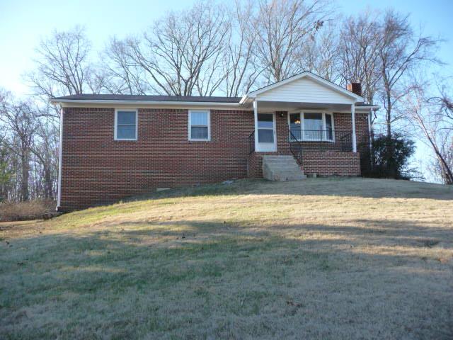 1943 Groveland Ridge Road Columbia, TN 38401 - Photo 3 of 14 Large Front Yard