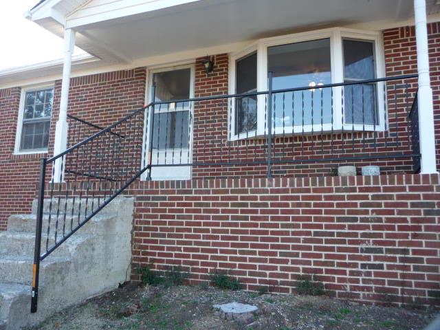1943 Groveland Ridge Road Columbia, TN 38401 - Photo 4 of 14 New Railing on Front Porch
