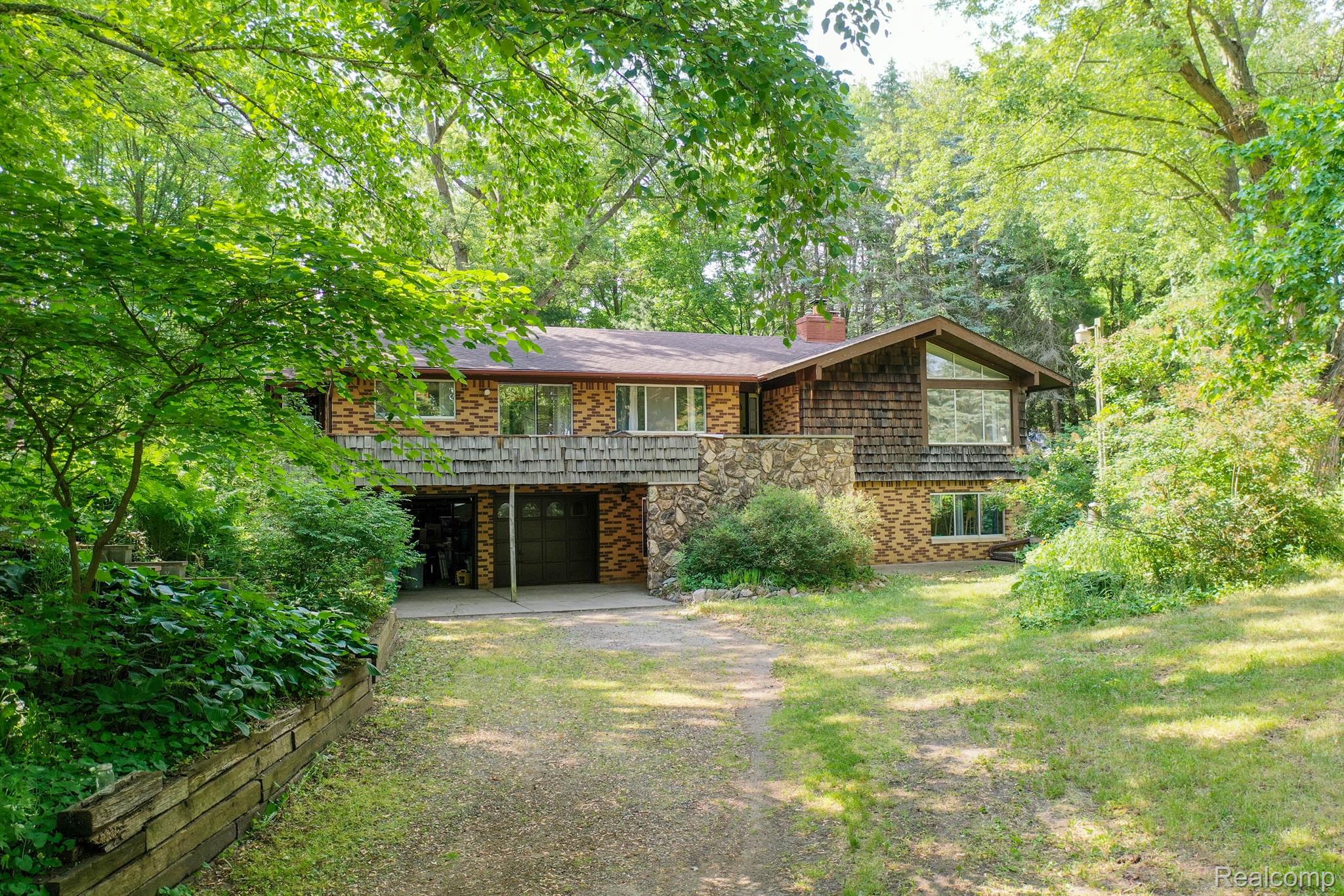 3991 Oak Grove Road Howell, MI 48855 - Photo 1 of 43 Gallery Image 1
