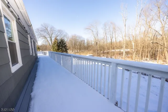 $425,000 | 313 County Road 519, Wantage, NJ 07461